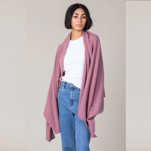 Cashmere Raw Edge Travel Wrap in Shawl Pink